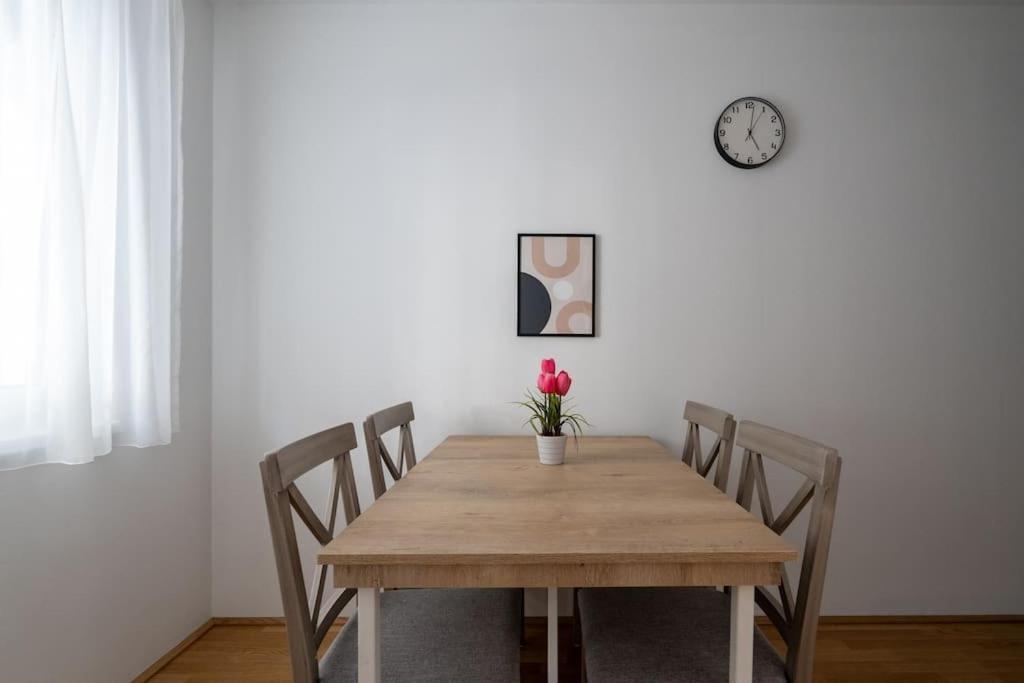 1Br Haven With Swift City Access By Hm Wina Bagian luar foto