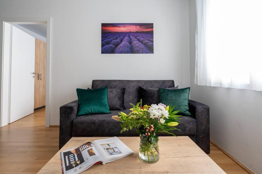 1Br Haven With Swift City Access By Hm Wina Bagian luar foto