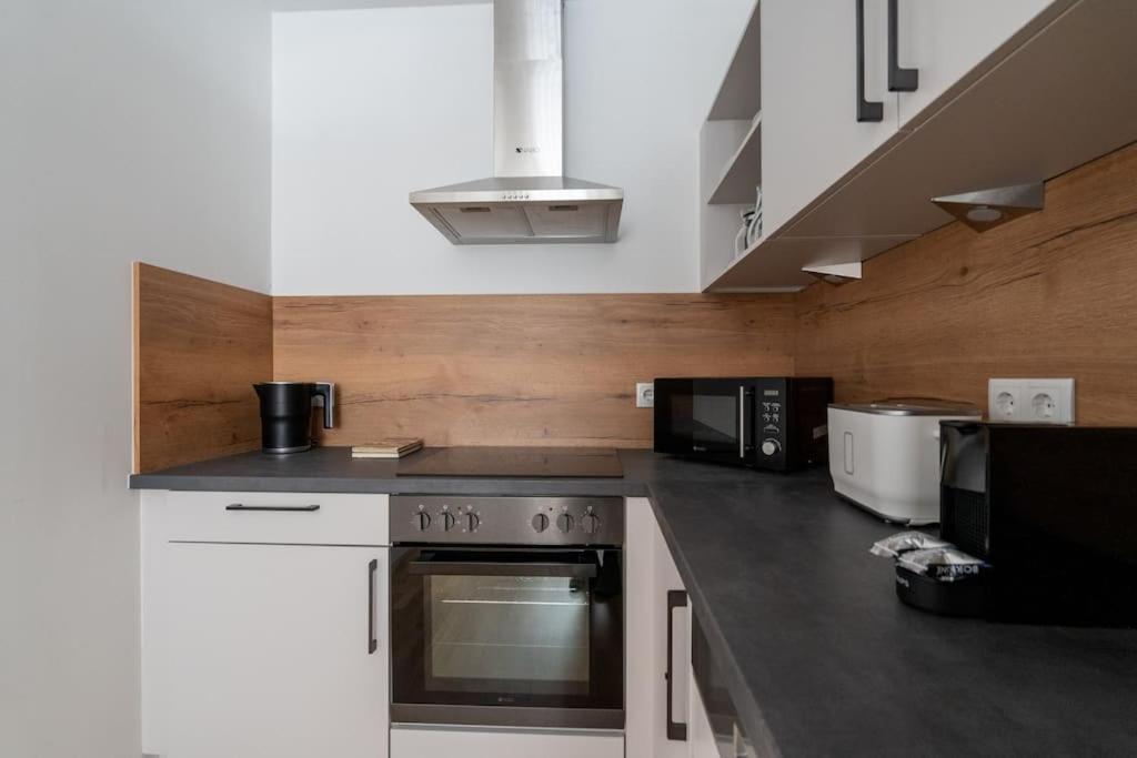 1Br Haven With Swift City Access By Hm Wina Bagian luar foto